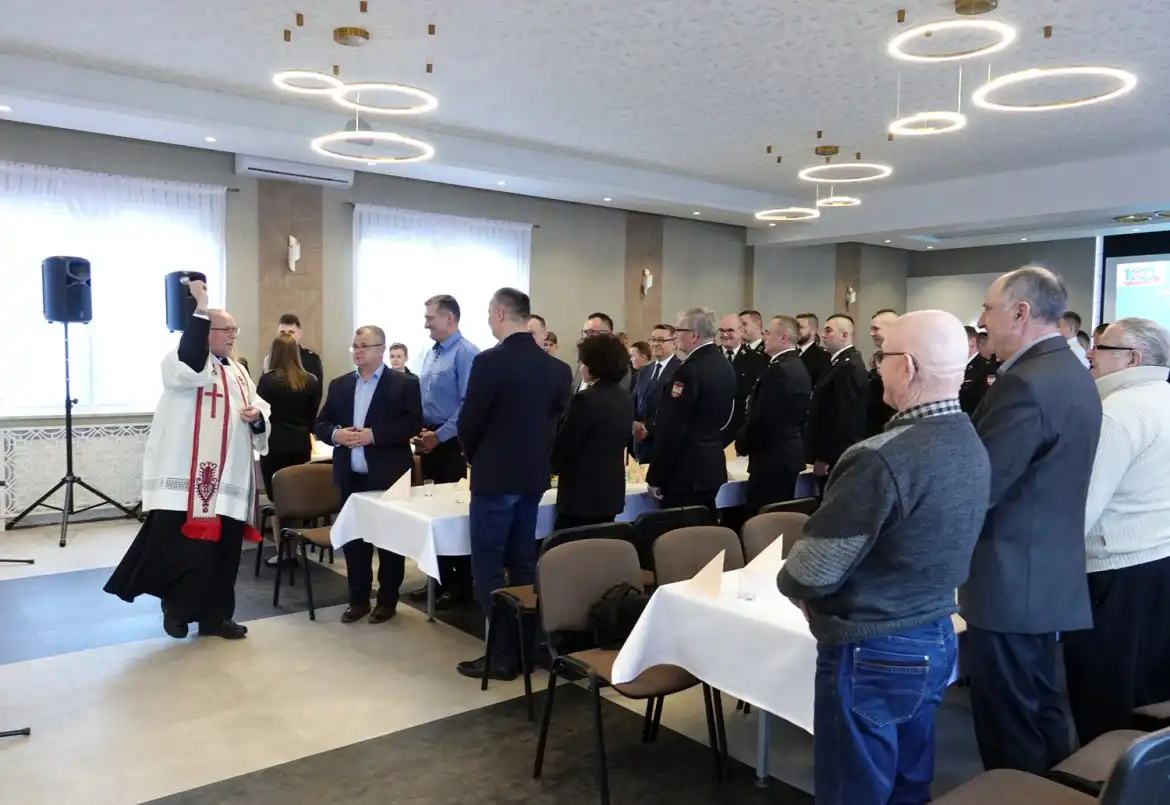 Strażacy ochotnicy z Łącka z promesą na zakup sprzętu
