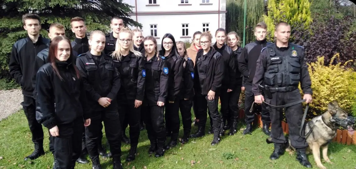 ZS w Marcinkowicach kształci przyszłych policjantów