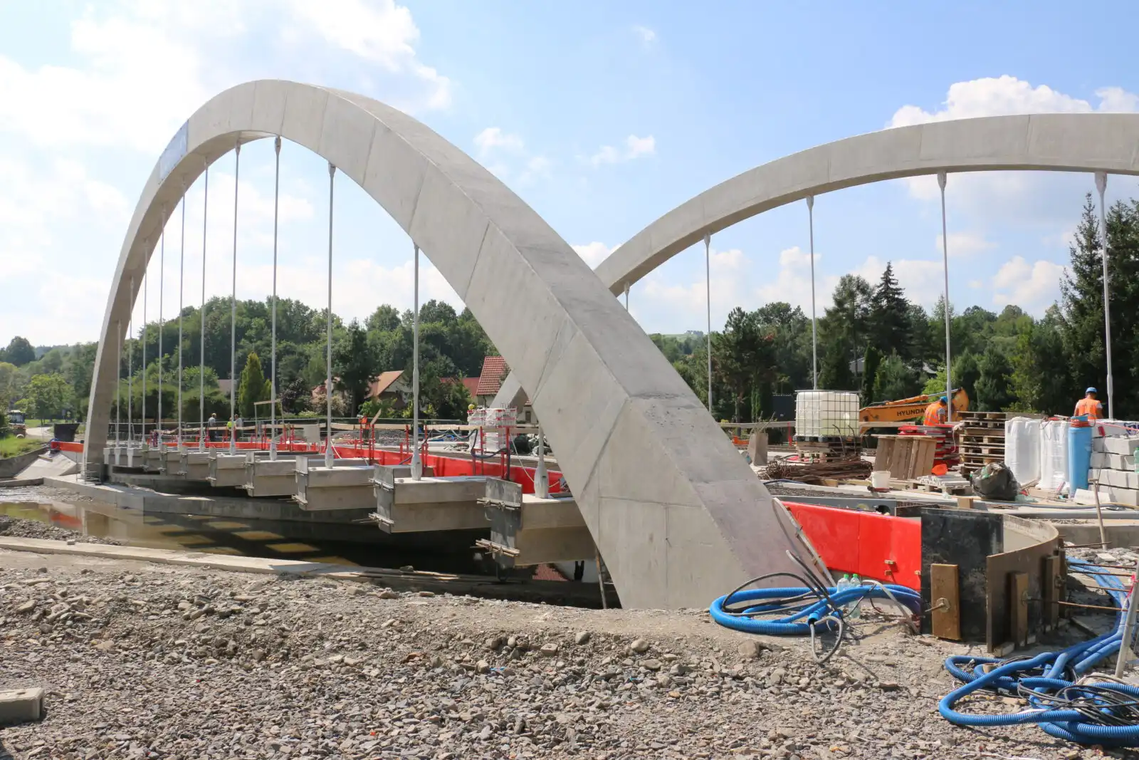 Limanowa: Postępuje budowa mostu na ulicy Lipowej