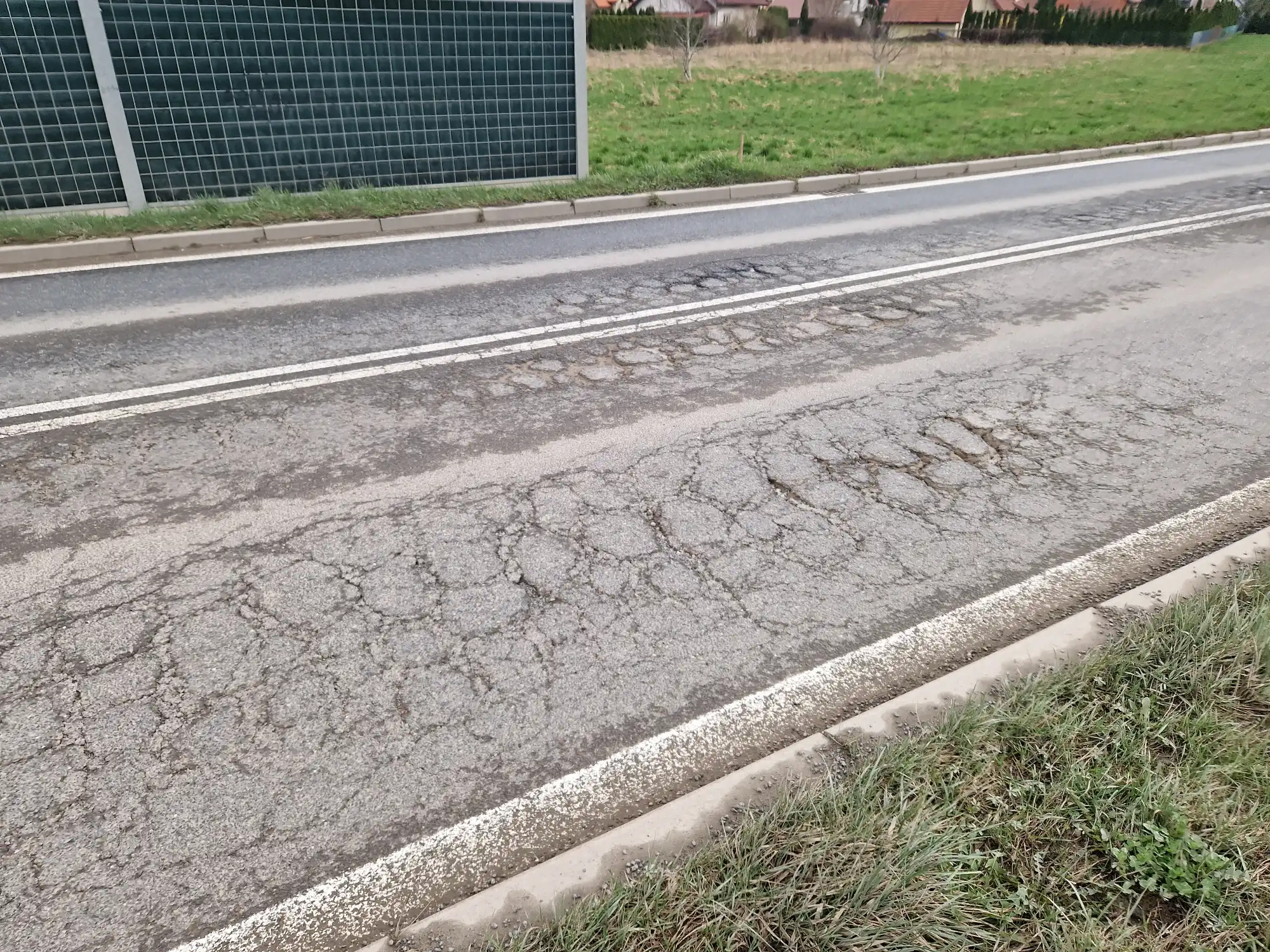 Obwodnica zachodnia Nowego Sącza w coraz gorszym stanie