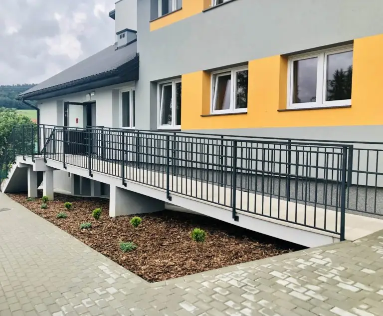 Dobra wiadomość dla seniorów. W Męcinie Wielkiej powstanie nowoczesne miejsce rehabilitacji