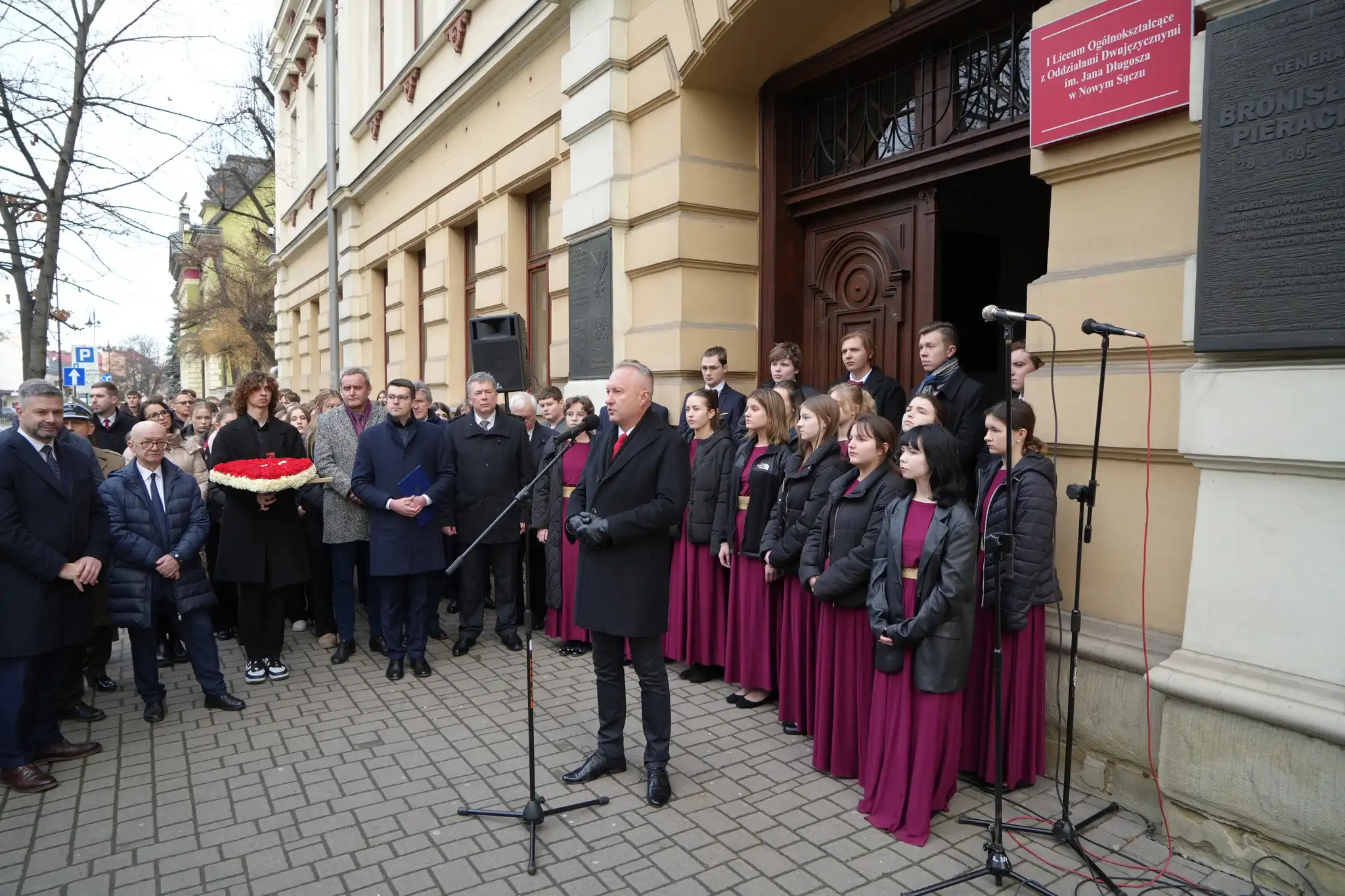 Wieniawa-Długoszowski na stałe w historii Nowego Sącza. Odsłonięto tablicę pamiątkową