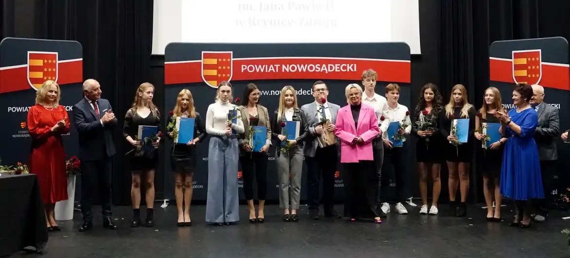 125 tysięcy złotych dla zdolnych uczniów ze szkół prowadzonych przez powiat nowosądecki