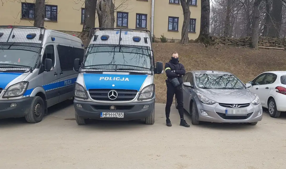 Sądeccy policjanci angażują się w pomoc obywatelom Ukrainy