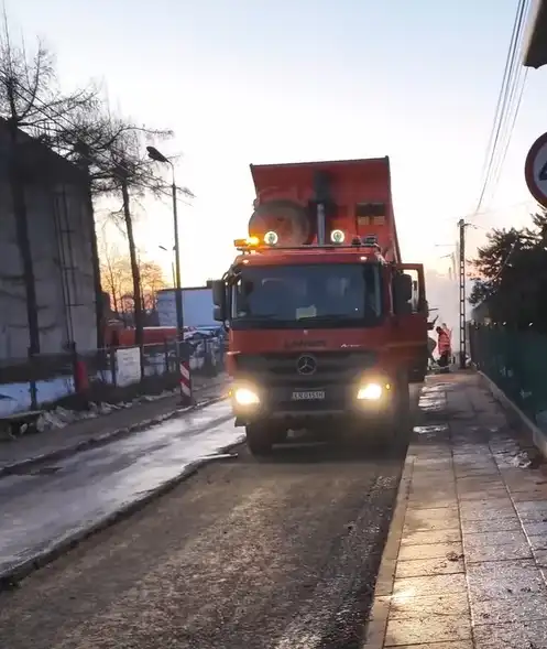 Pierwszy asfalt na ul. Grunwaldzkiej. Remont w pełnym toku