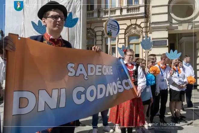 Sądeckie Dni Godności: Integracja, Twórczość i Radość
