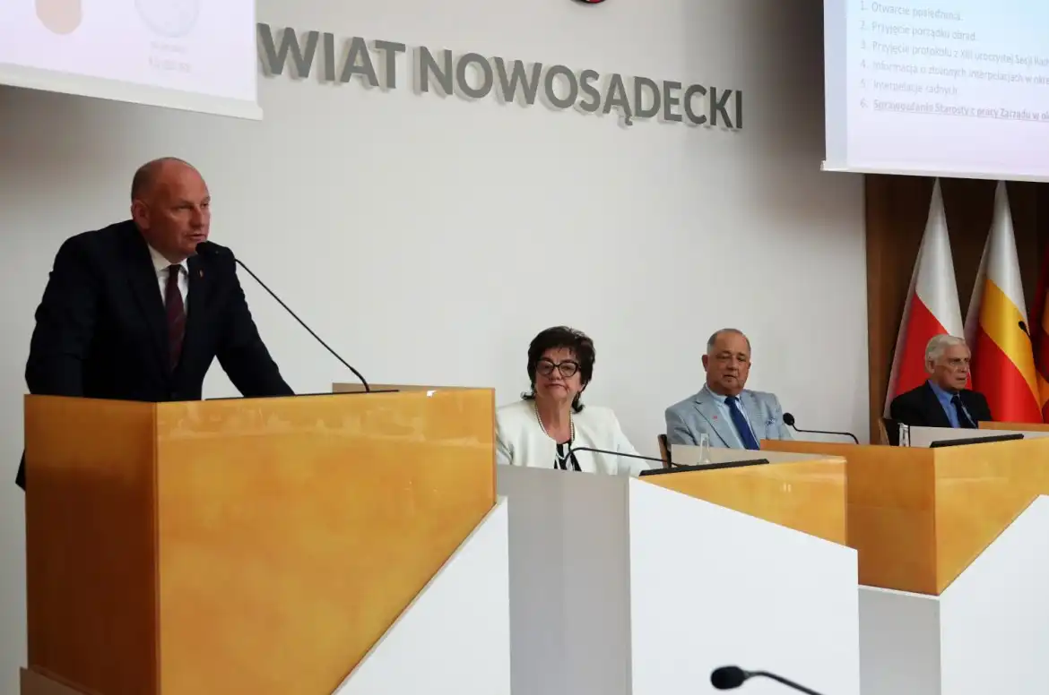XIV Sesja Rady Powiatu: mosty, obwodnica i wsparcie dla nauczycieli
