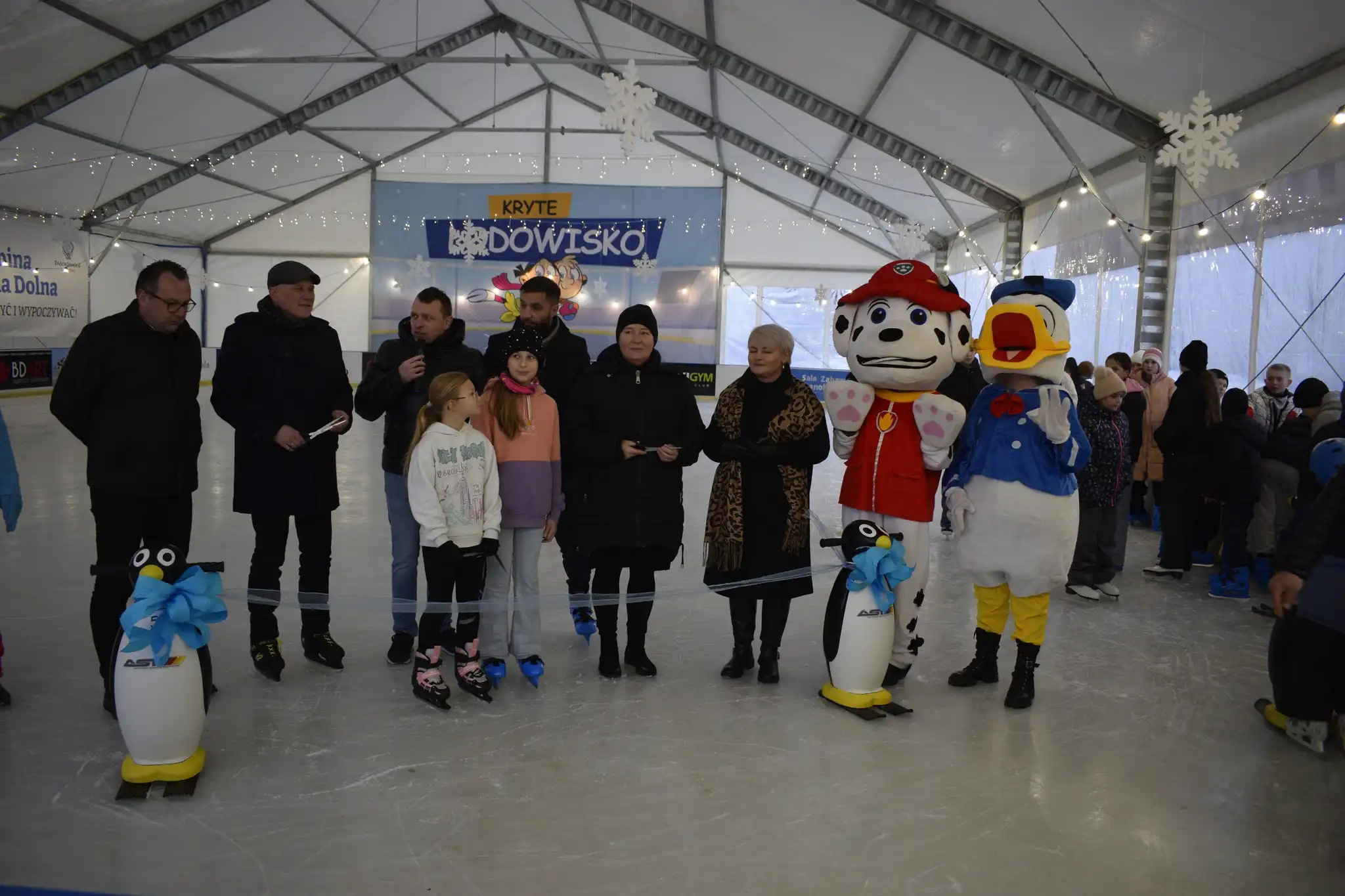 Lodowisko w Mszanie Dolnej otwarte. Czas na zimową zabawę