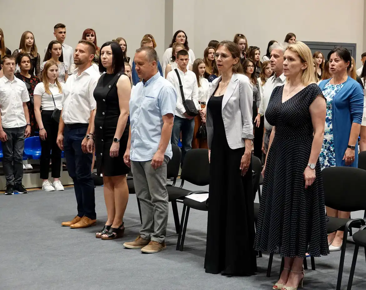 W szkołach powiatowych odbyło się uroczyste zakończenie roku szkolnego