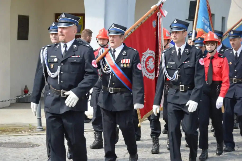 Obchody Święta Narodowego Trzeciego Maja w Warszawie i w Starym Sączu