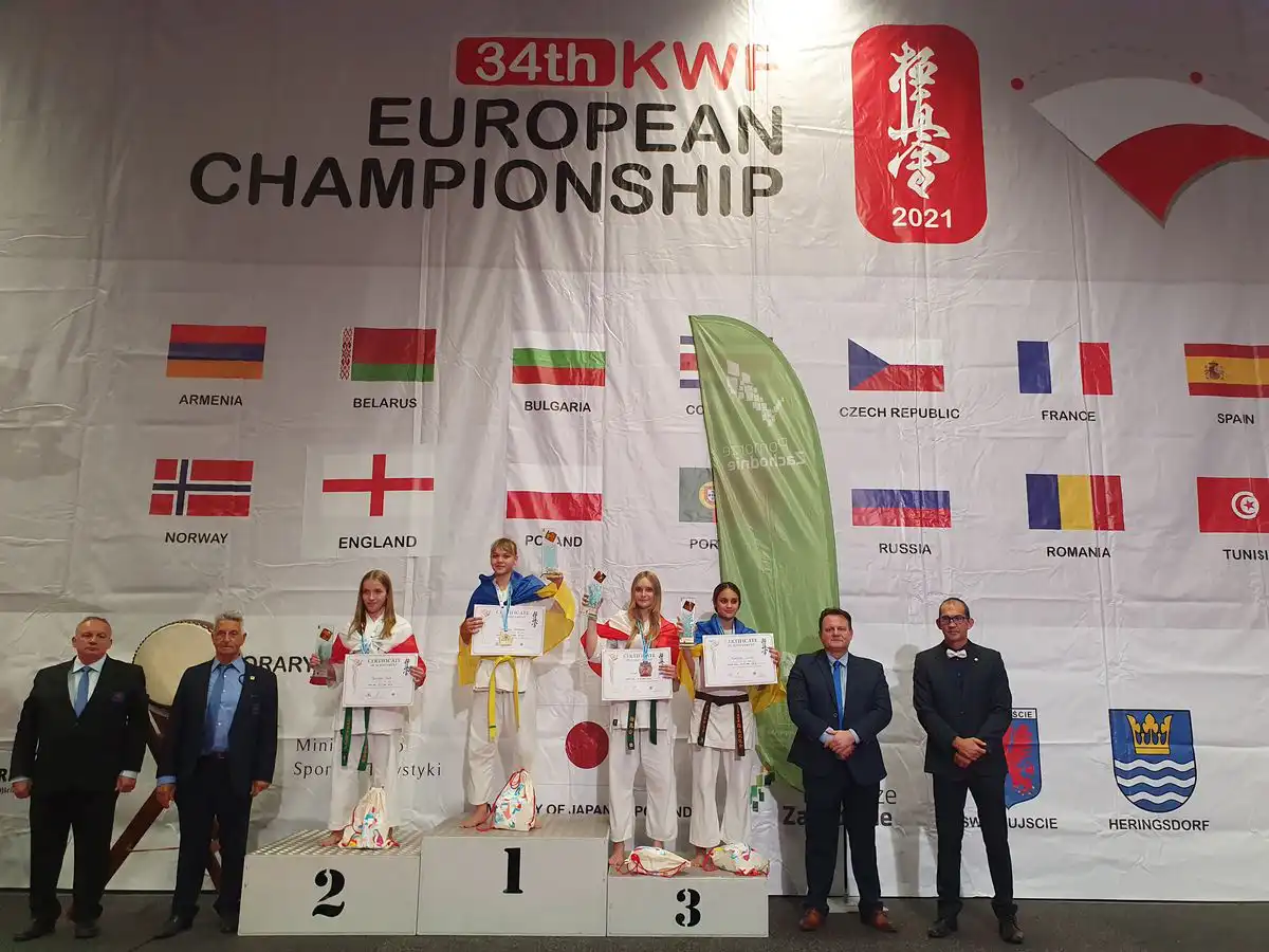 Grybowianka Karolina Sekuła z brązowym medalem Mistrzostw Europy w Karate Kyokushin