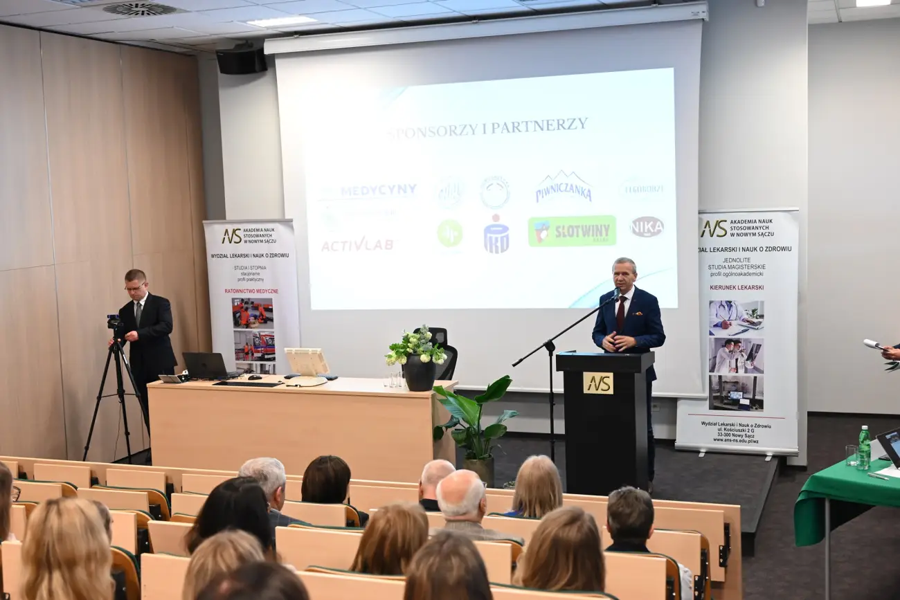 O współczesnych zagrożeniach zdrowia debatowano w Nowym Sączu