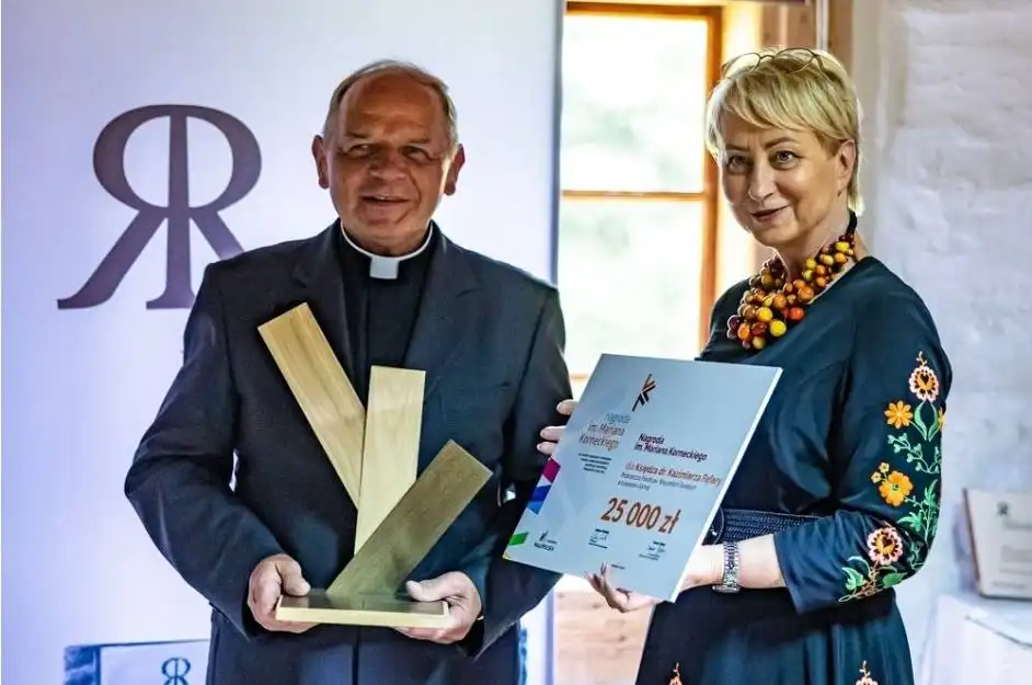 Ks. Kazimierz Fąfara nagrodzony za ochronę małopolskiego dziedzictwa
