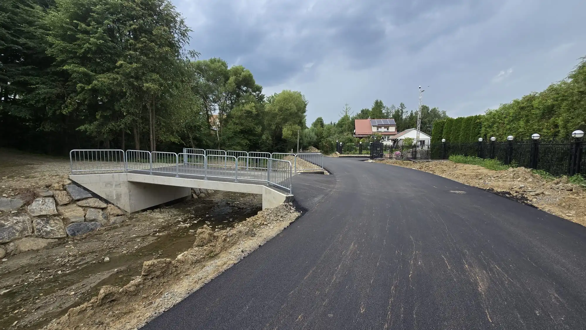 Koniec utrudnień na trasie Korzenna–Rzycki. Droga po modernizacji