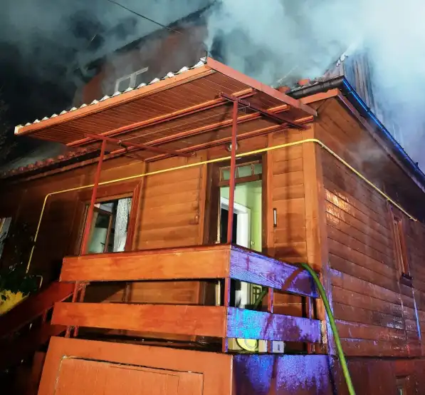 Nocny pożar w Barcicach. W akcji 8 zastępów straży