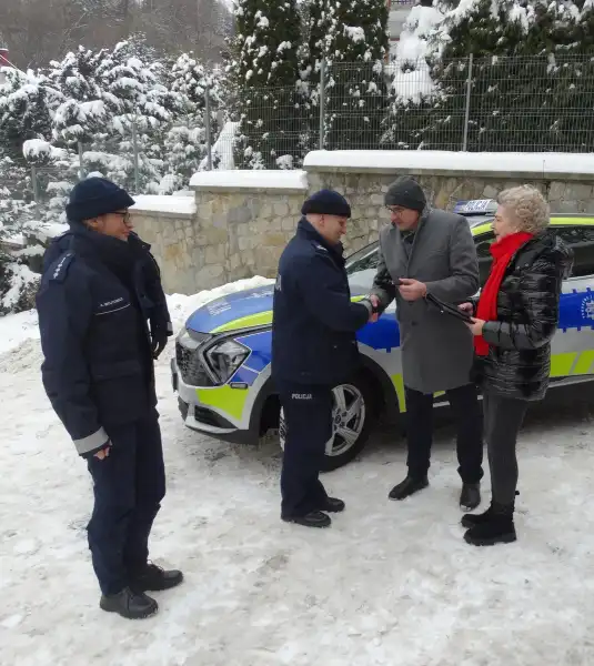Funkcjonariusze Komisariatu Policji w Krynicy-Zdroju mają nowy radiowóz