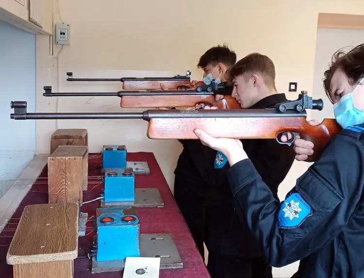 Najlepsi strzelcy z ZS w Marcinkowicach wezmą udział w Ogólnopolskim Turnieju Klas Policyjnych