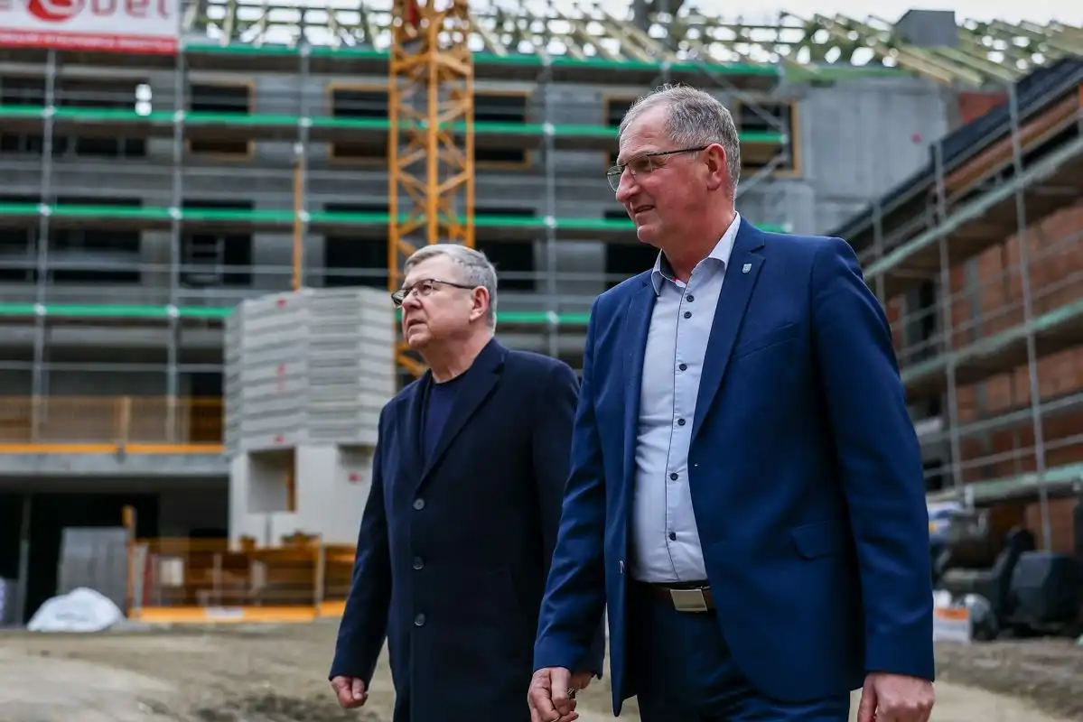 Rytro stawia na ekoturystykę! Nowe centrum edukacyjne już na półmetku