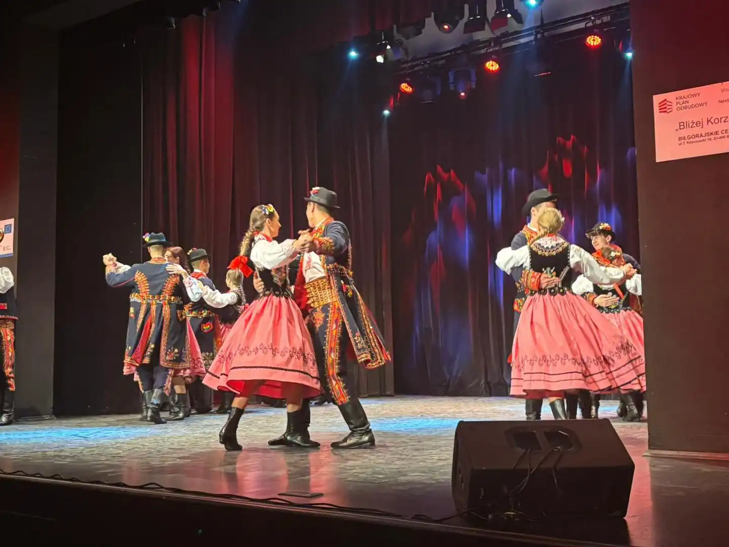 Sądeczoki na scenie w Biłgoraju. Barwne spotkanie kultur