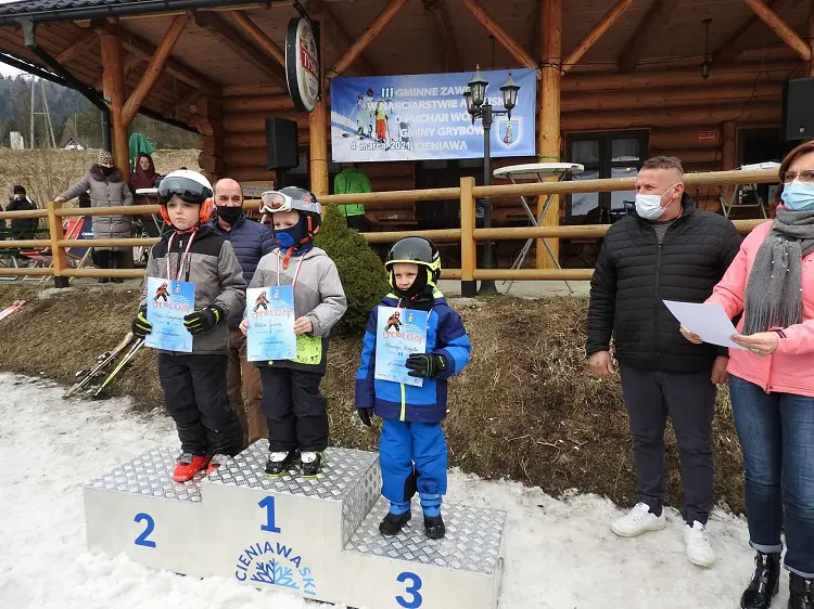 W stacji narciarskiej Cieniawa Ski odbyły się Zawody o puchar Wójta Gminy Grybów