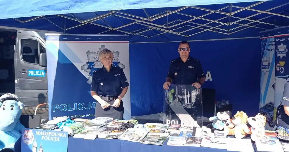 Sądeccy Policjanci promowali bezpieczeństwo podczas pikniku w Krakowie