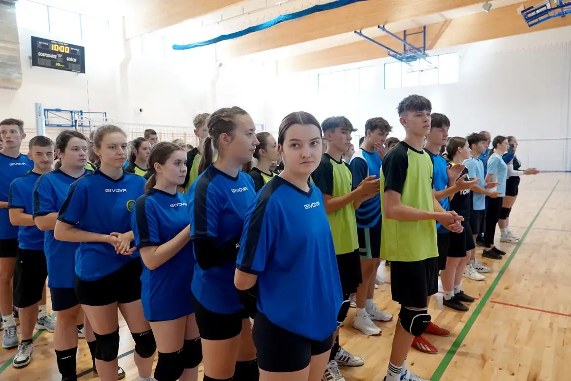 Turniej Szkół Mundurowych w Powiatowym Centrum Sportu w Marcinkowicach