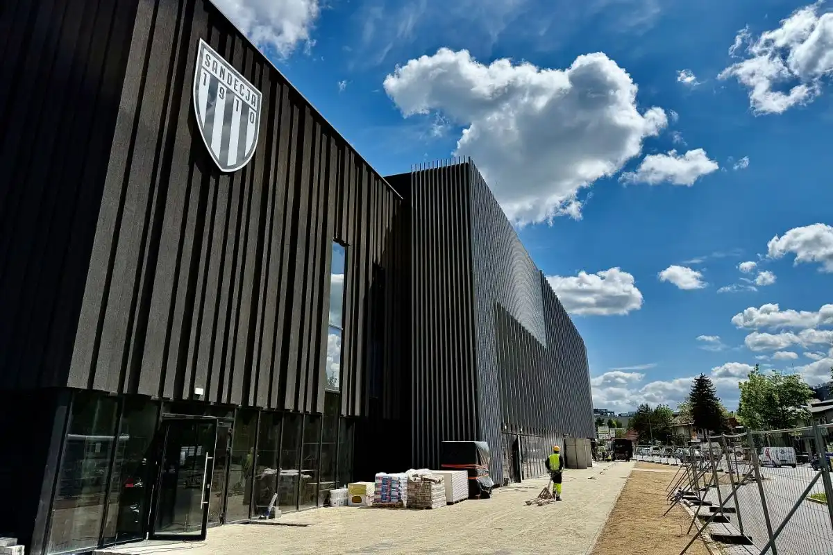Nowy Sącz coraz bliżej otwarcia nowoczesnego Stadionu Miejskiego