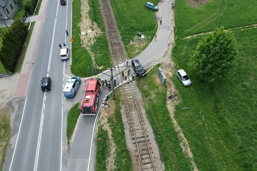 Wypadek na niestrzeżonym przejeździe kolejowym
