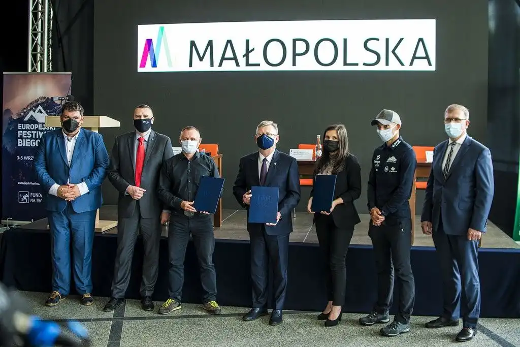 Europejski Festiwal Biegowy na stałe w Krynicy-Zdroju. Umowa podpisana