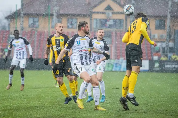 Sandecja remisuje w Niepołomicach z GKS-em Katowice