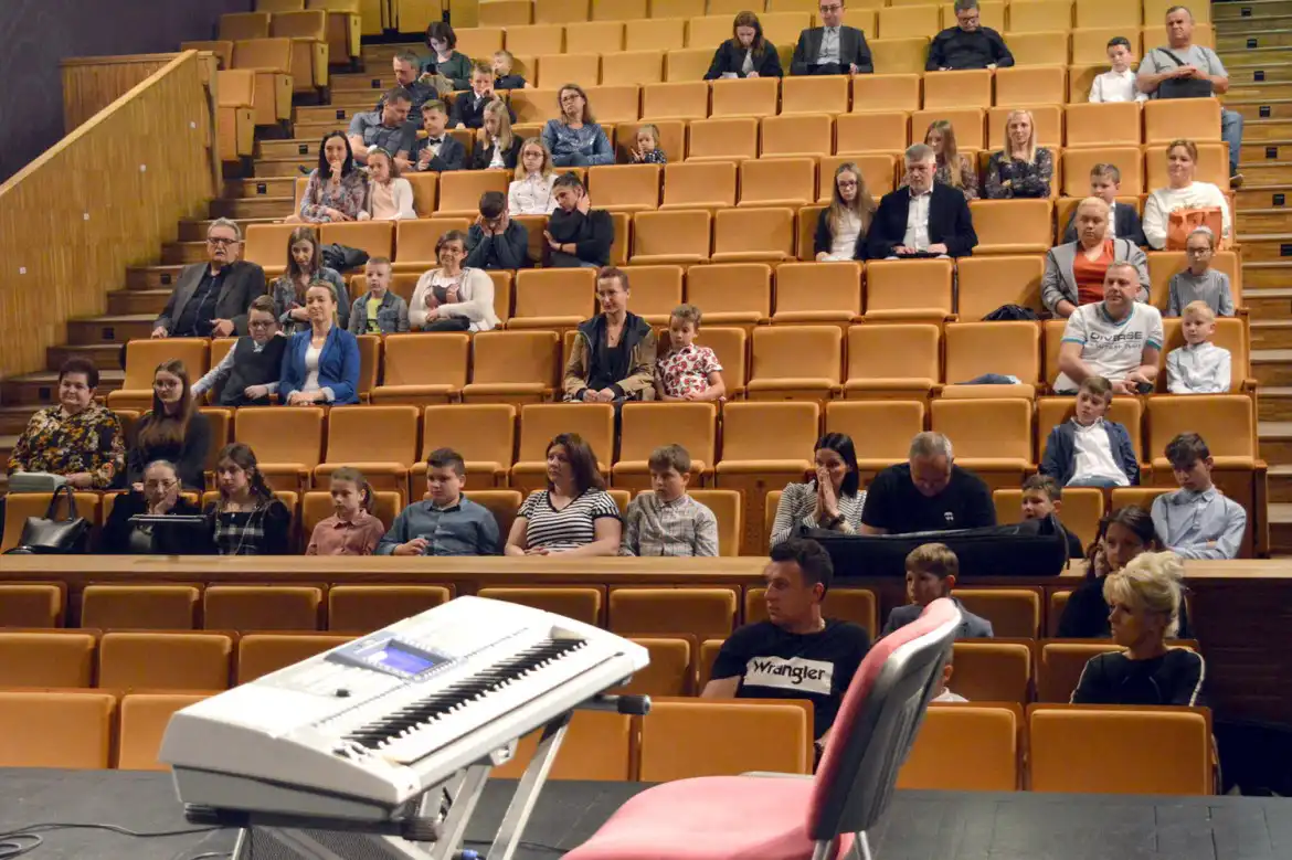 Stary Sącz: XX Powiatowy Konkurs Młodych Muzyków grających na Keyboardzie