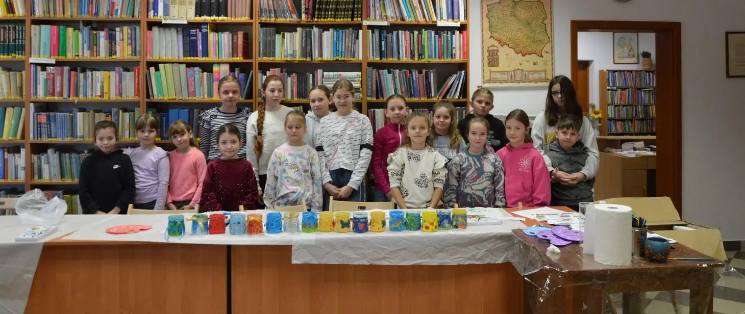 Ferie w tymbarskiej bibliotece. Zapach wypieków i świat 3D