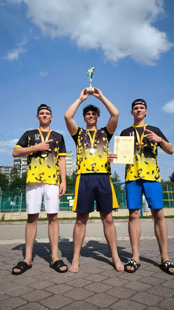 Gorlicki "Ekonomik" najlepszy w Małopolsce! Awans do ogólnopolskiego finału siatkówki plażowej