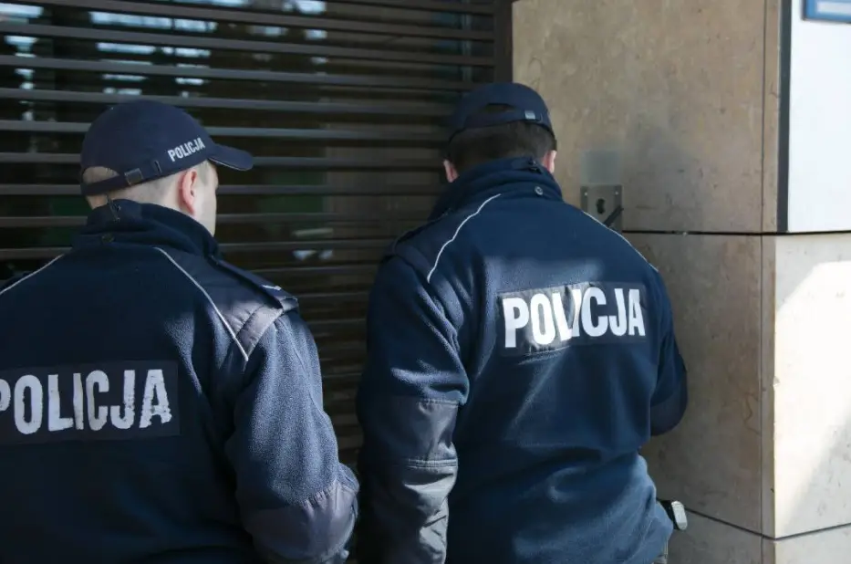 362 mandaty i 22 wnioski o ukaranie do sądu - gorlicka Policja pilnuje przestrzegania obostrzeń