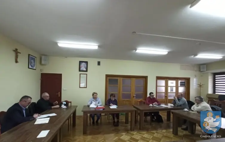 Plac budowy przekazany. Niedługo rusza budowa oczyszczalni ścieków w Kadczy