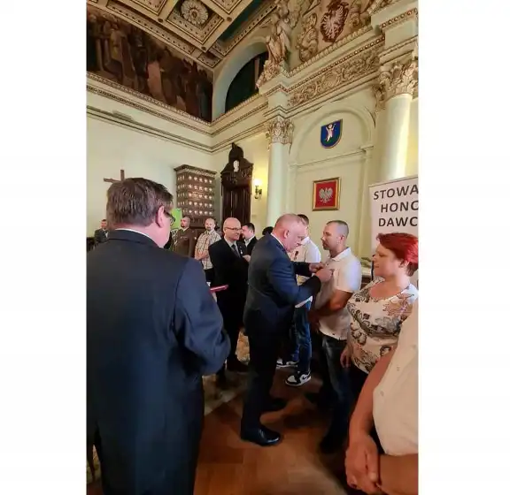 Honorowi dawcy krwi z Nowego Sącza z odznaczeniami państwowymi