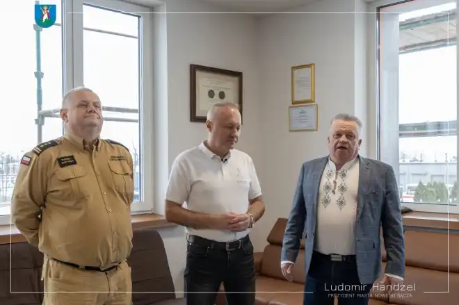 Sądeccy strażacy dzięki wsparciu miasta mają tymczasową siedzibę