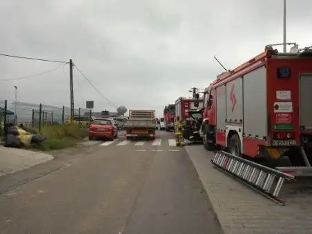 Od rana trwają prace porządkowe po wczorajszej wichurze nad Librantową