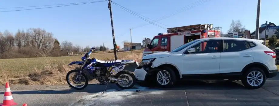 Wypadek w Moszczenicy. Ranny motocyklista
