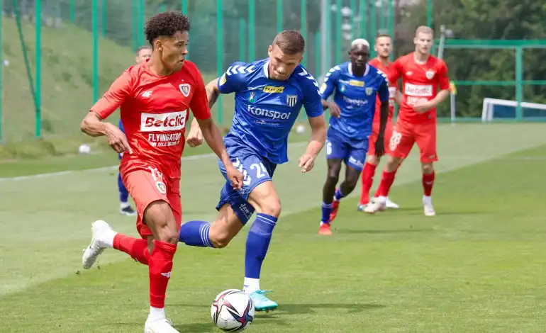Sandecja remisuje w drugim meczu kontrolnym