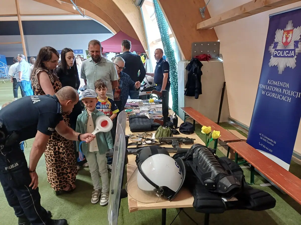 Policyjny quad skradł show. Dzień Dziecka z mundurowymi w powiecie gorlickim