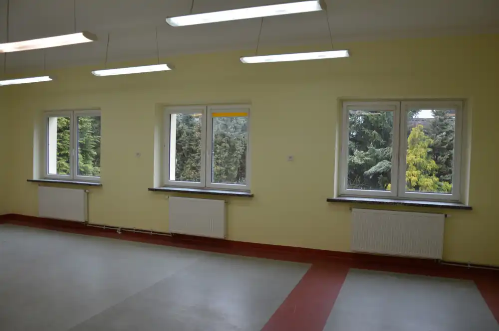 Budynek po ZS Ponadgimnazjalnych w Tęgoborzy wyremontowany. Będzie przeznaczony na potrzeby szkoły podstawowej
