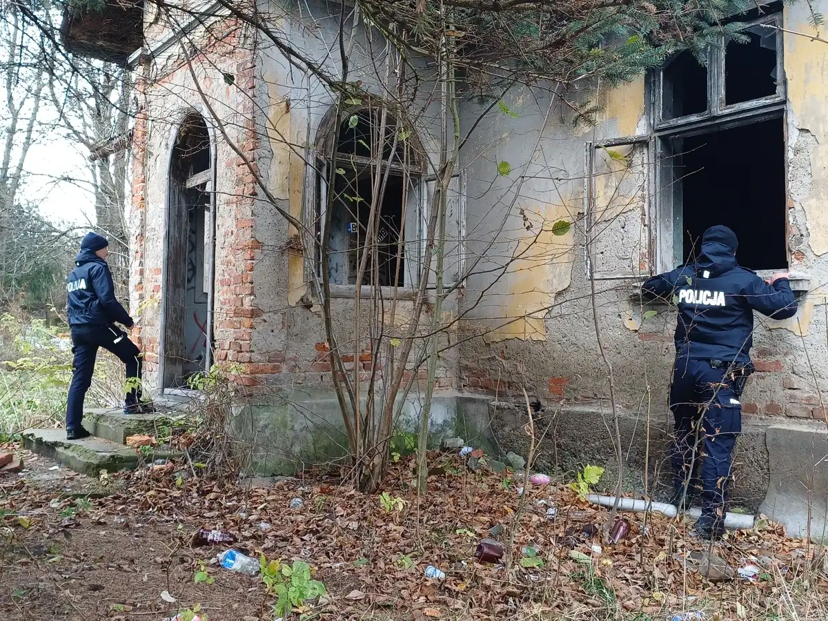 Policjanci z Gorlic uratowali życie 91-latki. Szybka reakcja zapobiegła tragedii