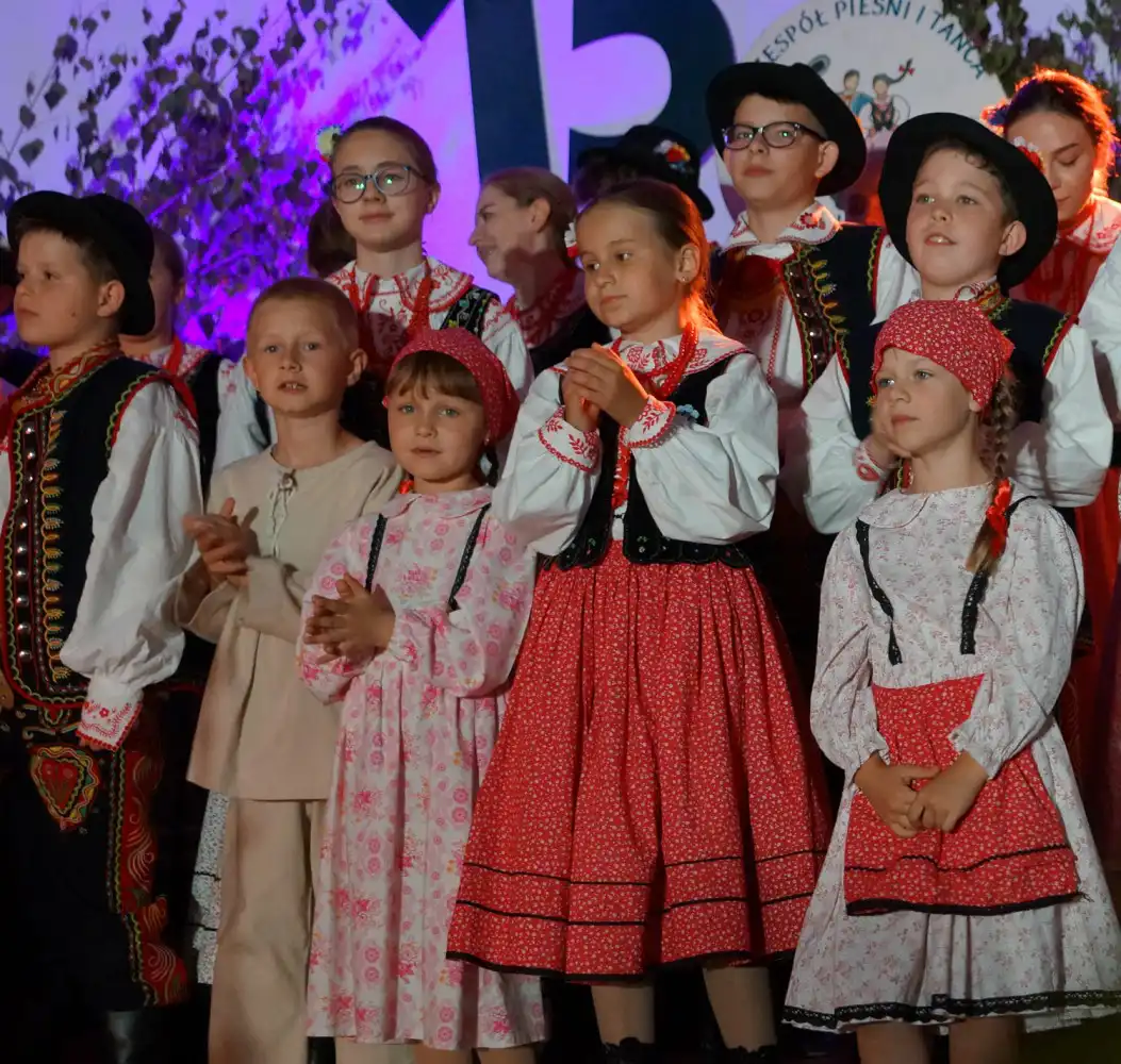 Zespół Pieśni i Tańca "Świniarsko" świętuje jubileusz 15-lecia działalności