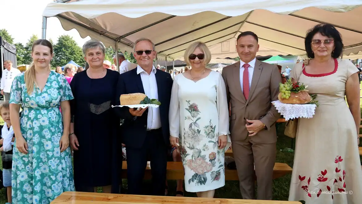Uroczystość dożynkowa gminy Grybów w Sądeckim Bartniku
