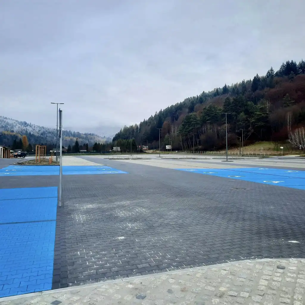 Parking w Krynicy-Zdroju z opłatami. Nowe zasady i ceny dzierżawy miejsc