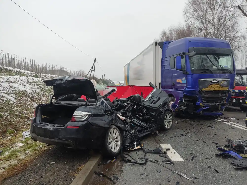 Śmiertelny wypadek na DK75. Nie żyje młody mężczyzna