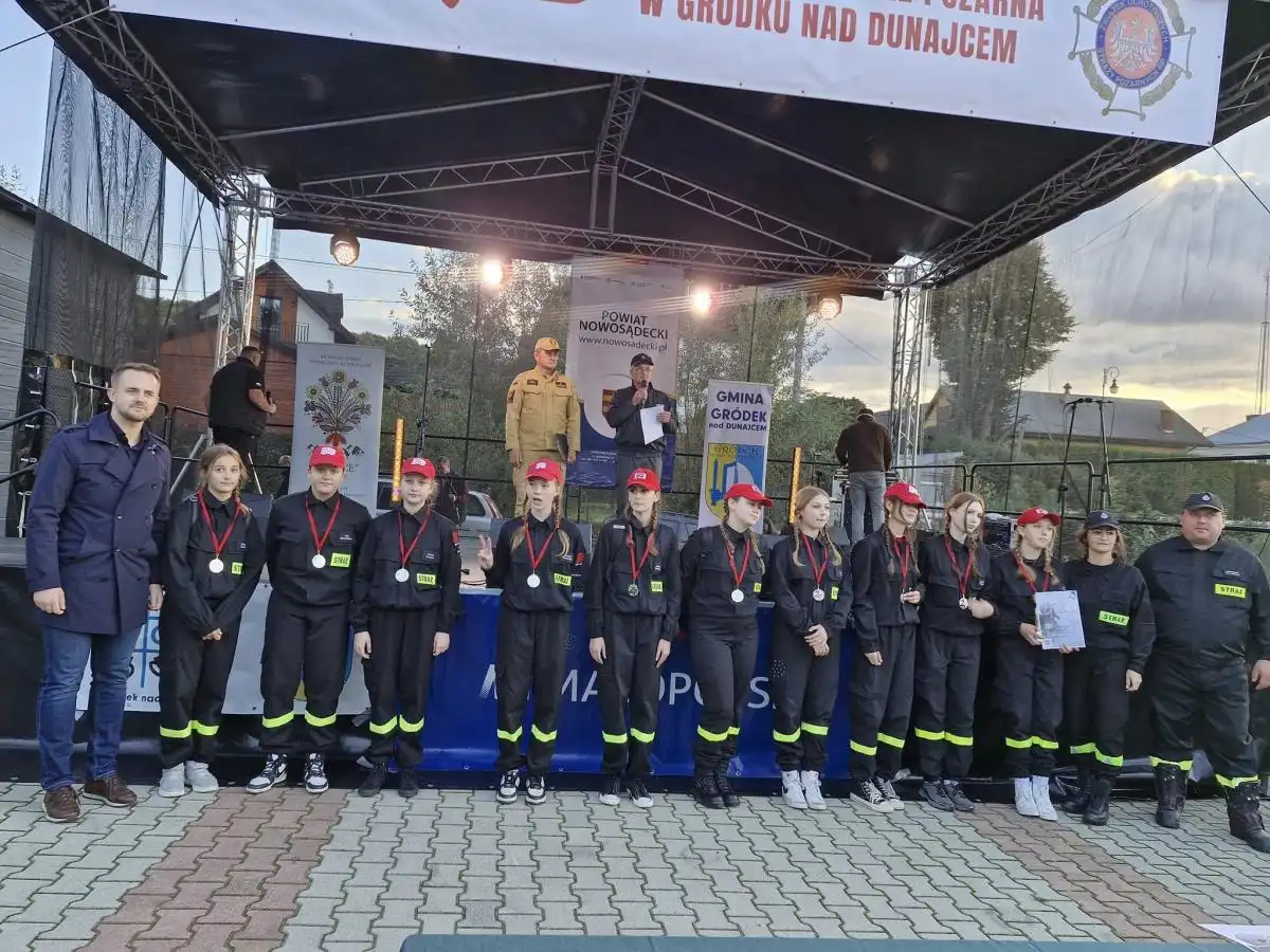 Gorąca rywalizacja młodzieży na chłodnym stadionie! Zawody MDP w Bartkowej - Posadowej zakończone!