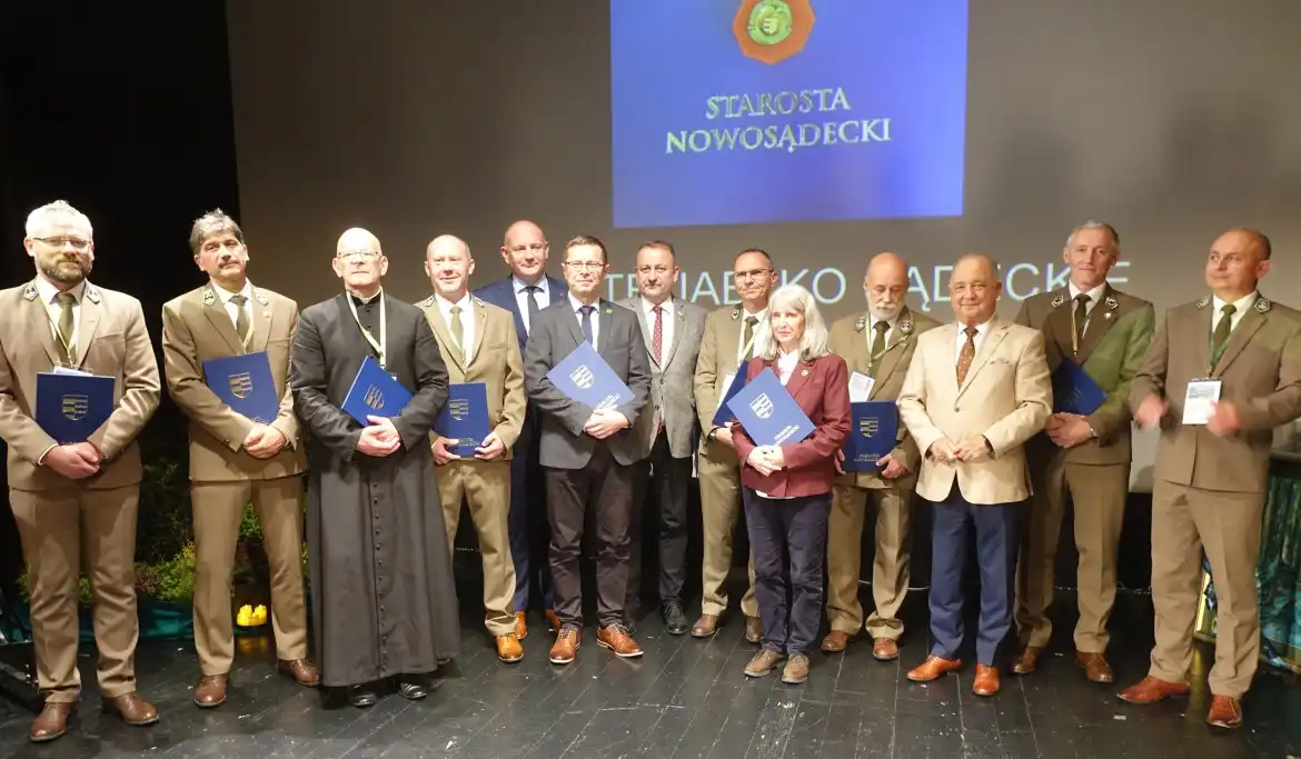 Złote Jabłka i jubileuszowa lipa. 50 lat Technikum Leśnego