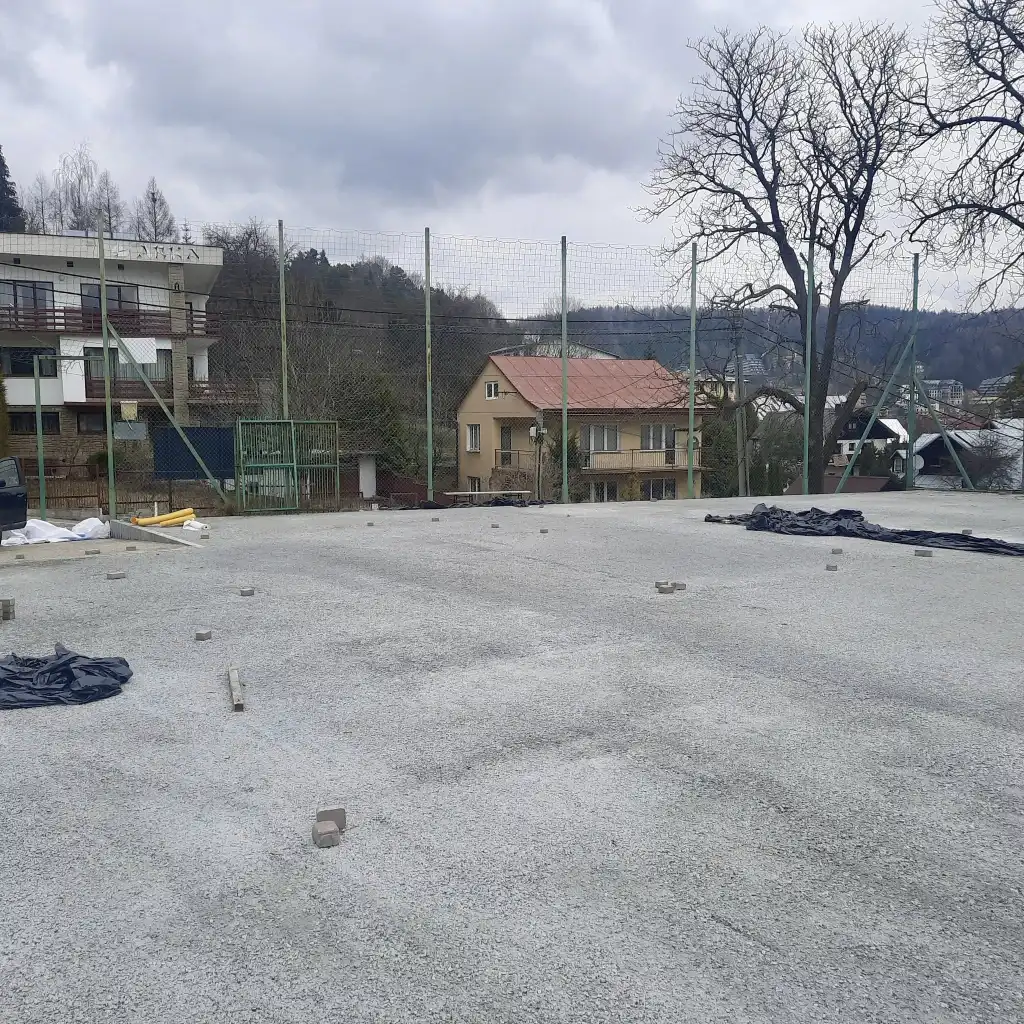 Krynica-Zdrój inwestuje w sport. Remont boisk w pełnym toku